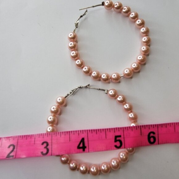Baby Pink Pearl Hoop Earrings - Picture 3 of 5